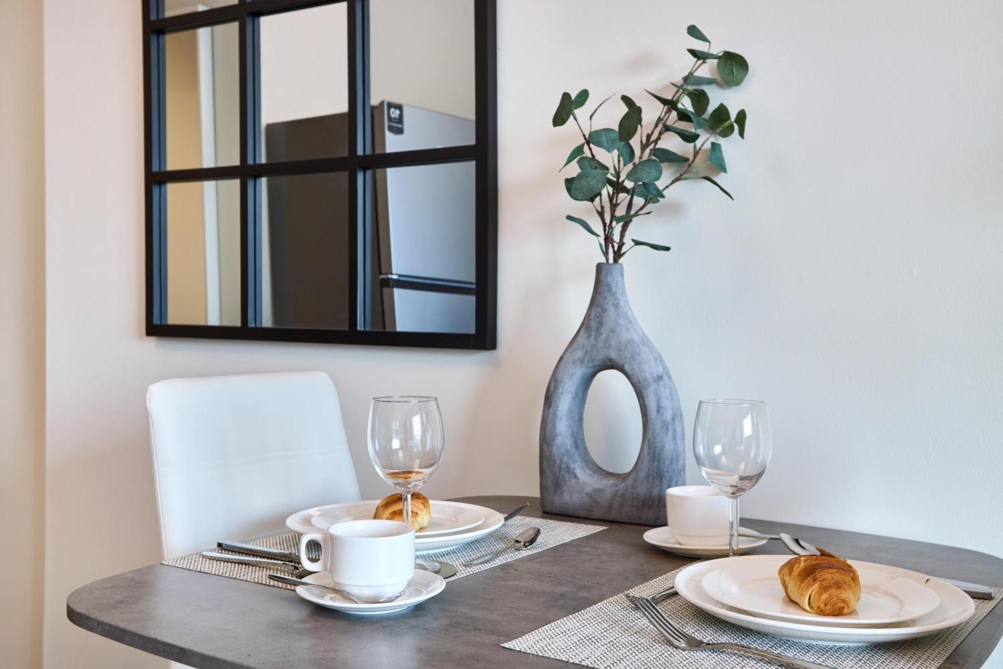 Luxury - Sol Bay Tower - Business Bay By Stayfinity Apartment